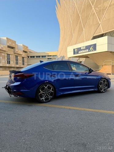 Hyundai Elantra-5