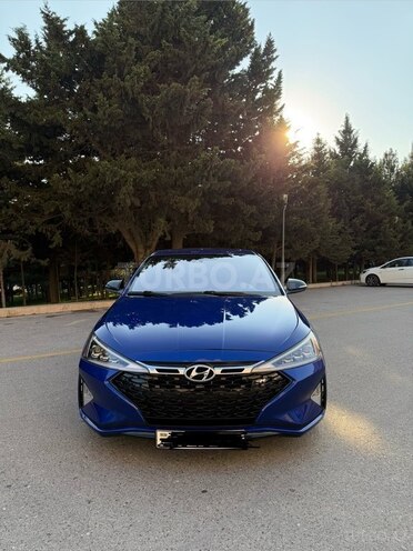Hyundai Elantra-6