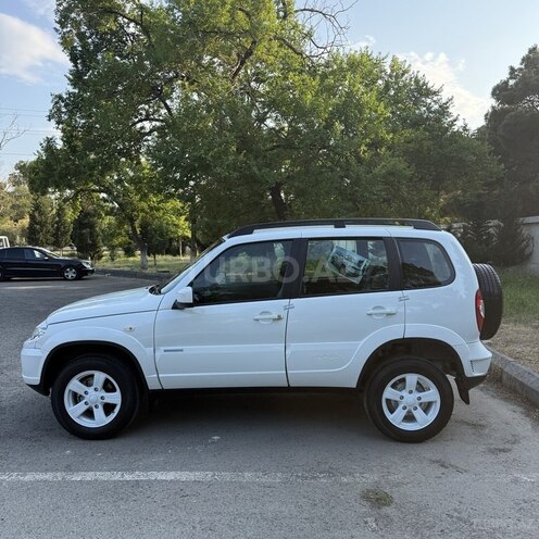 Chevrolet Niva-3