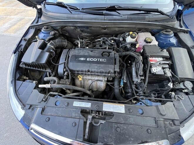Chevrolet Cruze-11