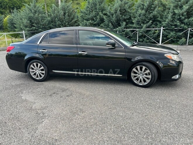 Toyota Avalon-8