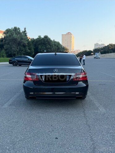 Mercedes E 250-6