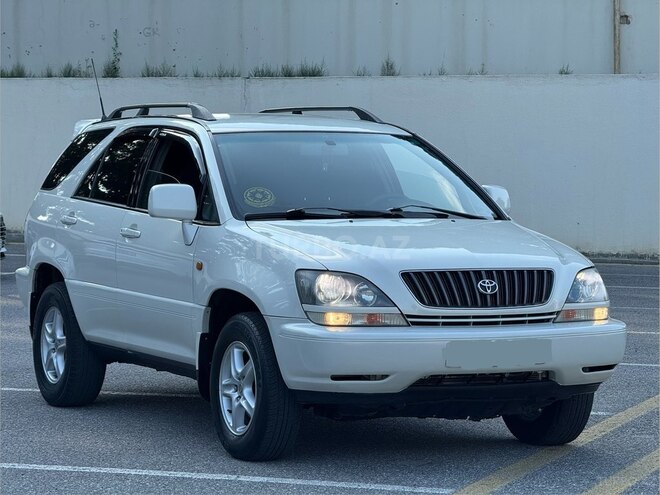 Toyota Harrier-1