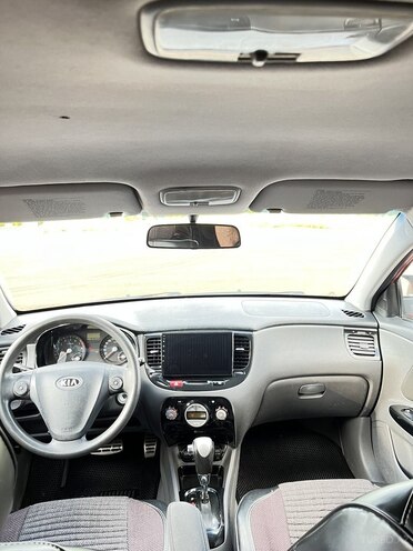Kia Rio-9