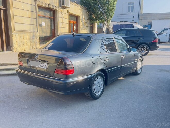 Mercedes C 180-6