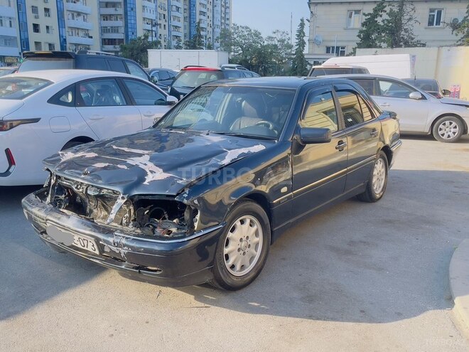 Mercedes C 180-4