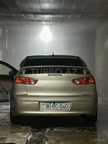 Mitsubishi Lancer-2