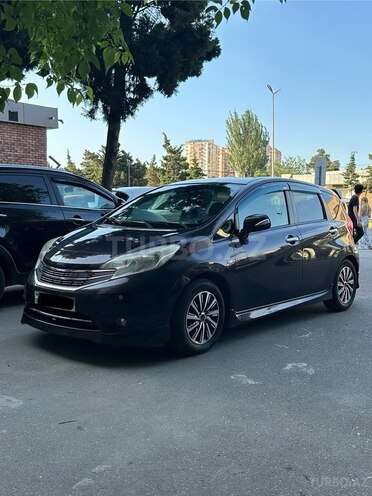 Nissan Note-1