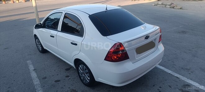 Chevrolet Aveo-3
