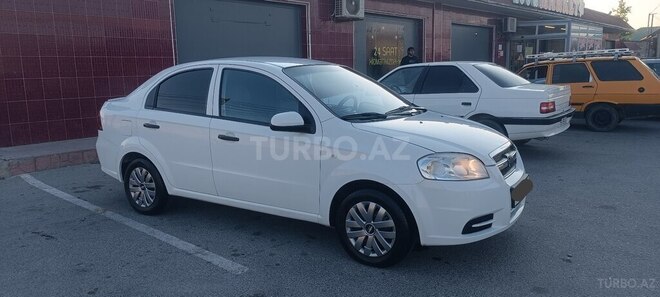 Chevrolet Aveo-10