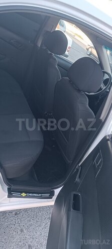 Chevrolet Aveo-13