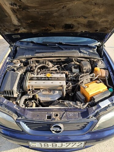 Opel Vectra-8