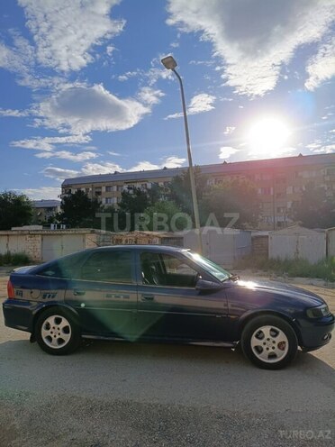 Opel Vectra-10