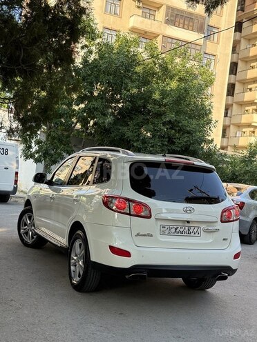 Hyundai Santa Fe-9