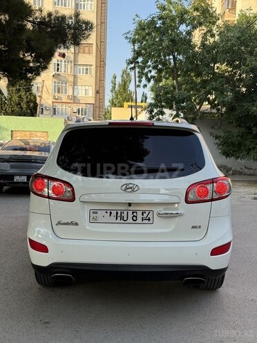 Hyundai Santa Fe-8