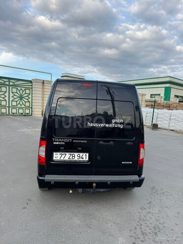 Ford Tourneo Connect-2
