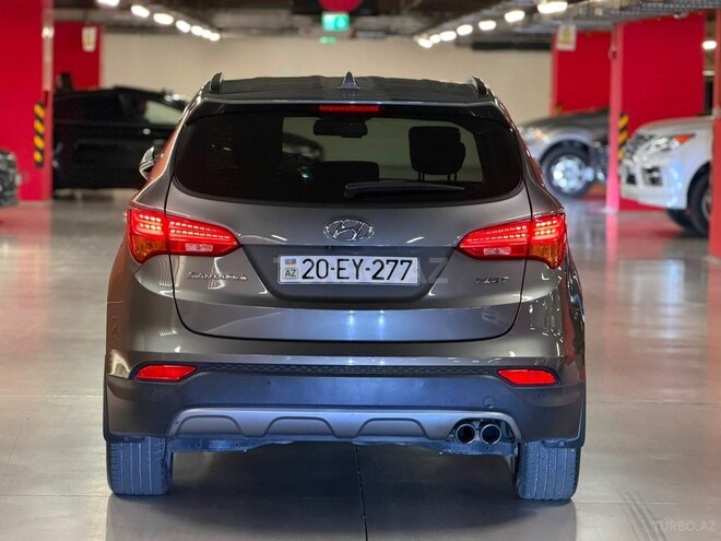 Hyundai Santa Fe-6