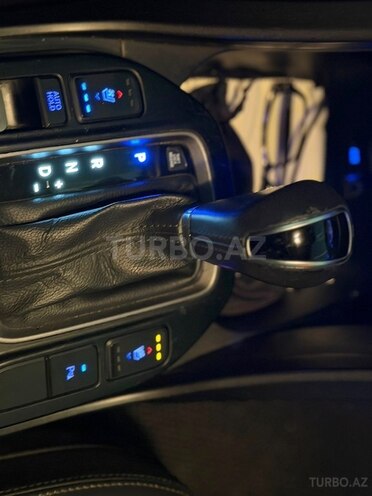 Hyundai Santa Fe-11