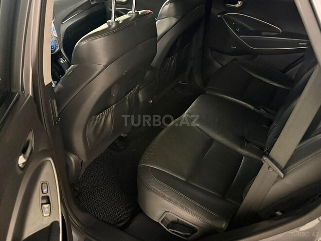 Hyundai Santa Fe-14
