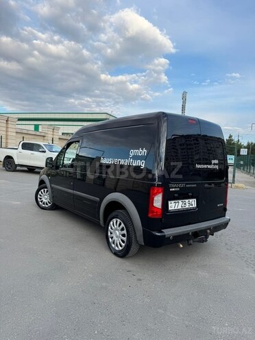 Ford Tourneo Connect-9