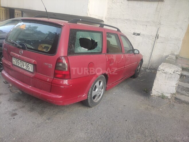 Opel Vectra-3
