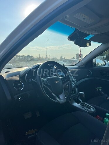 Chevrolet Cruze-4