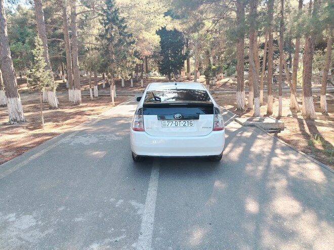Toyota Prius-18