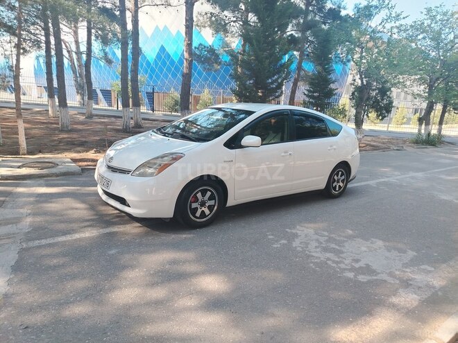 Toyota Prius-2