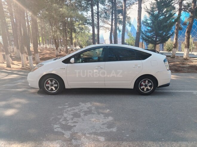 Toyota Prius-3