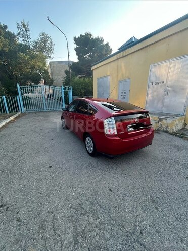 Toyota Prius-4