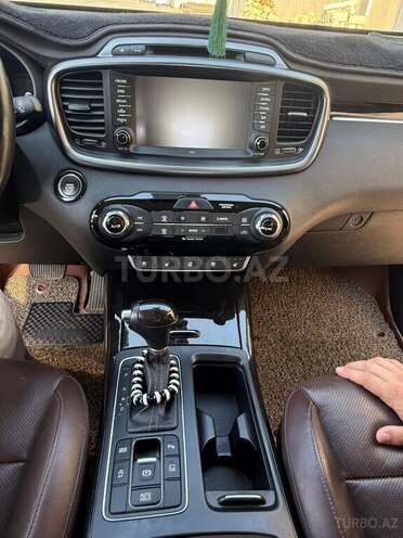 Kia Sorento-6