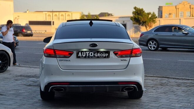 Kia Optima-17