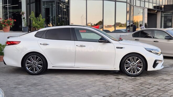 Kia Optima-5