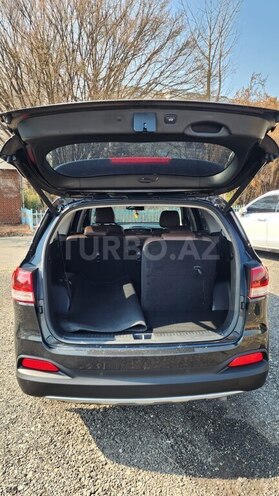 Kia Sorento-11