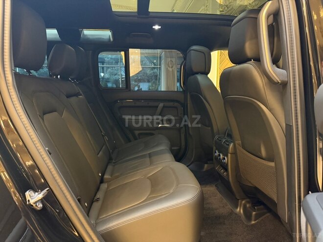 Land Rover Defender-14