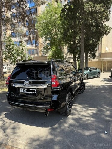 Toyota Land Cruiser Prado-3