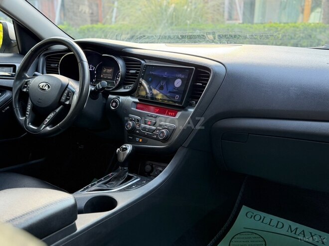 Kia Optima-13