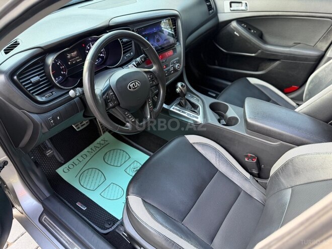 Kia Optima-11