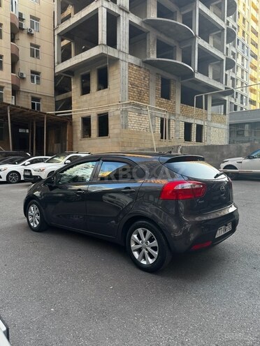 Kia Rio-8