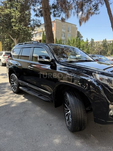 Toyota Land Cruiser Prado-6