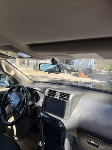 Toyota Land Cruiser Prado-7