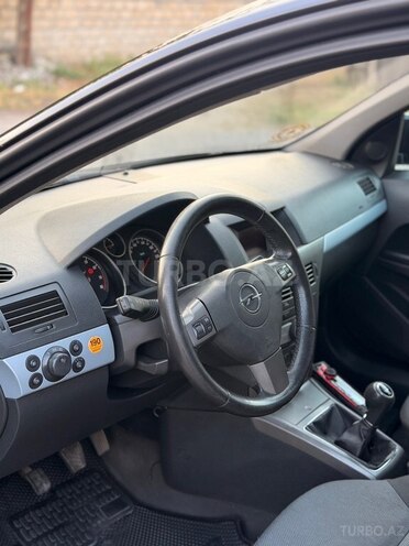 Opel Astra-10