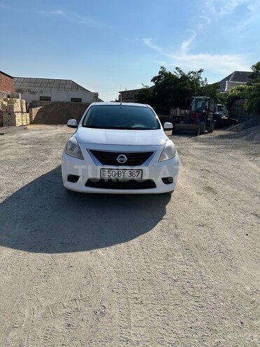 Nissan Sunny-1