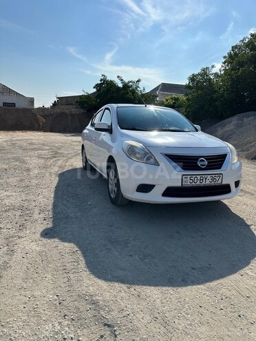 Nissan Sunny-2
