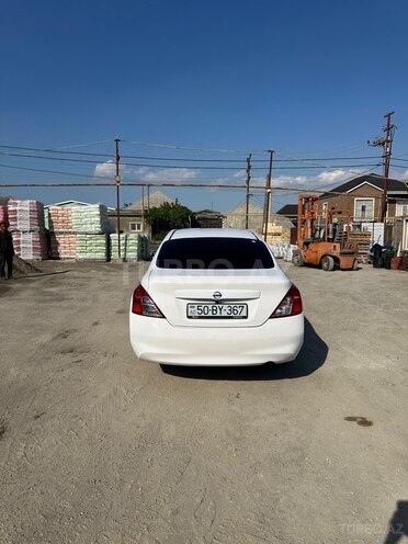 Nissan Sunny-7