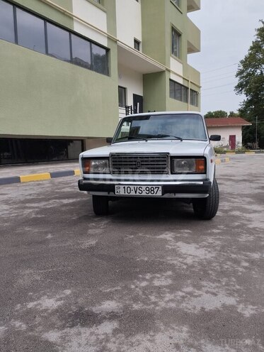 LADA (VAZ) 2107-1