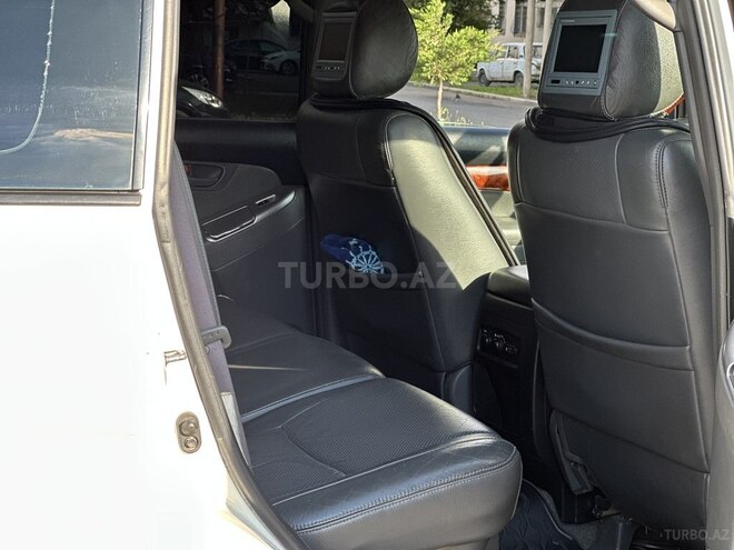 Toyota Land Cruiser Prado-10