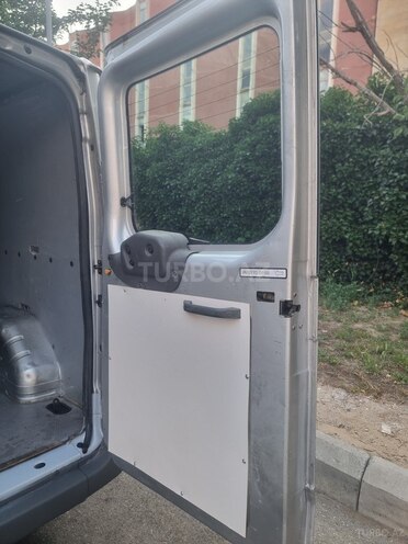 Ford Transit-9