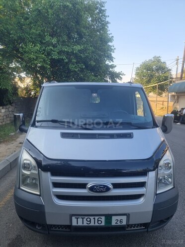 Ford Transit-1