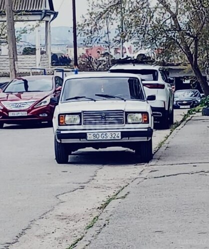 LADA (VAZ) 2107-1